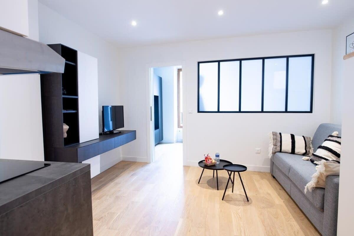 Appart'Hotel Prada Chic & Quality Fontainebleau Luaran gambar